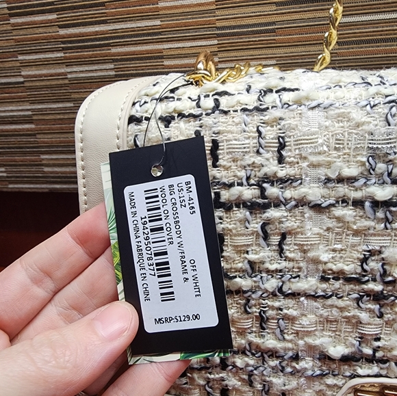 NWT Badgley Mischka Wool Crossbody - Picture 3 of 5